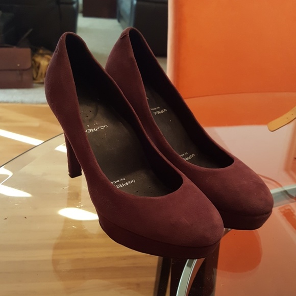 rockport suede pumps